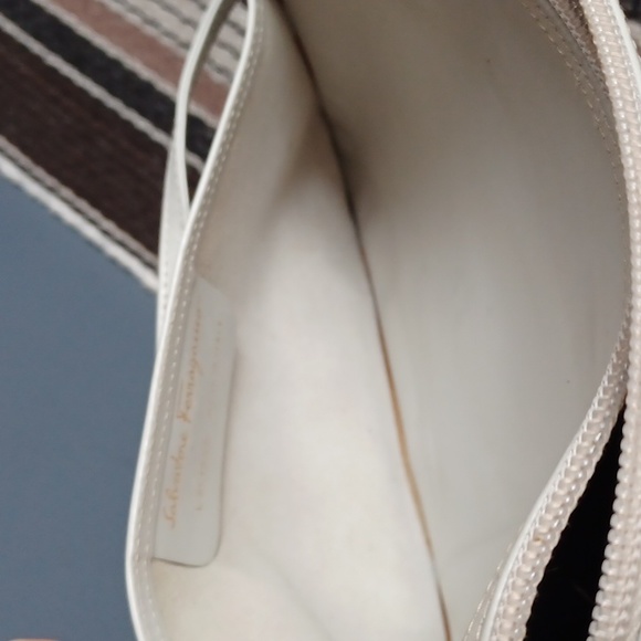 Vintage Ferragamo  crossbody - Picture 12 of 16